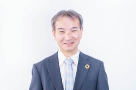 松田 英一